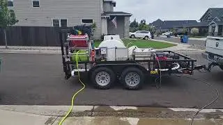 Soft washing a house in Vancouver Washington.  #pressurewashing #concretecleaning #powerwashing