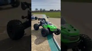 Arrma kraton 4s & 6s Skate Park ramp drop in #arrmakraton  #m2cracing #arrmakraton6sblx