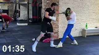Close Range Boxing Drill &ndash; Pressure, Defense & Counter in Tight Stance 🇺🇸