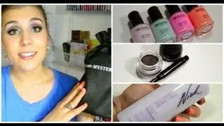 May 2013 Blush.com Mystery Beauty Box Unboxing! | Bailey B.