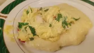 Steak Pepper & Spinach Eggs / Cheesy Grits ( 1 - 22 26 )