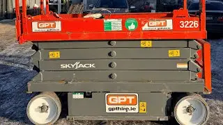 PODNOŚNIK NOŻYCOWY SKYJACK 3226, 2015 rok, 7.9m wysokość podnoszenia, 227 KG udźwigu, prezentacja 