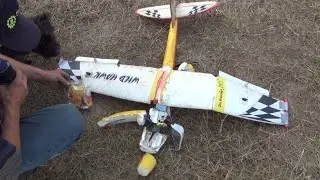 Einen völlig zerstörten Modellflieger, muss man das wegschmeißen? Nein Ulis Wild Hawk fliegt wieder!