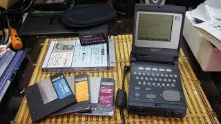 Data Discman DD-10EX электронная книга от Sony из 90х