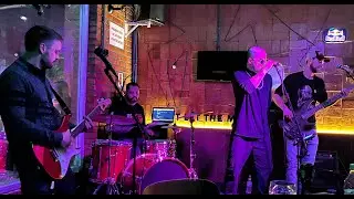 Circo do Rock - N&atilde;o Pode Chover o Tempo Todo (Videoclipe Oficial)