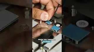 💧This is how we install a water block on a GPU!🔧 #tech #pcgaming #watercooling #gpu #pc