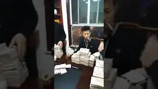 People playing card for money 2018 💵🤑💵