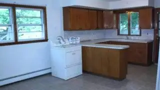 150 Jay St, Lyndhurst, NJ 07073