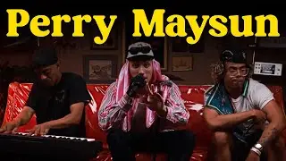 Perry Maysun Live on Red Couch