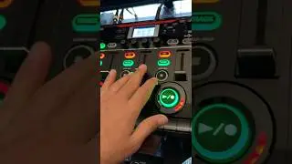 BOSS RC-505mk2 🔥 #bossrc505 #loopstation #howtomakebeats #makingbeats #scratchdj #turntable
