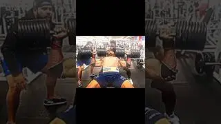Larry Wheels #gym #gymmotivation #gymshorts #gymlife