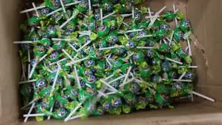 lollipop packing machine. ( lollipop double twist packing machine ).   surendrnagar. gujarat.