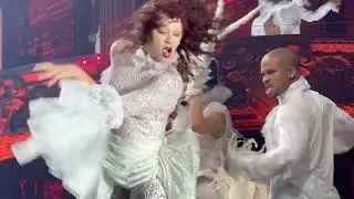 Lady Gaga - Bad Romance - Live in Milan 19/10/2025