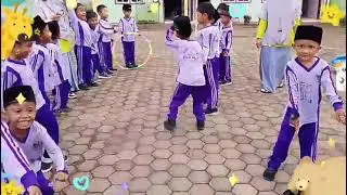 Permainan estafet hulahop anak PAUD 