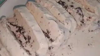 instant Oreo Ice cream _ Homemade Oreo Ice cream (COOKING WITH HADIQA)