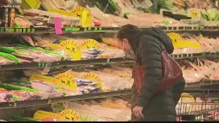 Shoppers, restaurants face price hikes for groceries, food