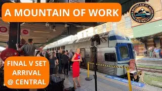 Final V Set Arrival @ Central | NSW | Trains
