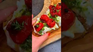 Garlic Caprese Burrata Bread: The Ultimate Gourmet Twist on Classic Bruschetta #food #cooking #short