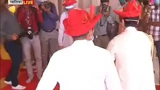 दशहरे की विशेष पूजा करने पहुंचे सिंधिया