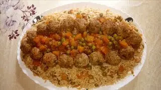 حضري لعاءلتك احسن طبق ارز بكرات اللحم و الخضر بالصلصة الحمراء