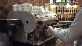 Роль главного бариста, Пэта Гранта, мастера обжарки кофе Greenbean Coffee Roasters