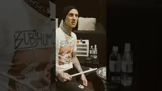 The six stroke roll is an example of how Travis Barker incorporates rudiments into blink-182&rsquo;s music