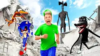 &Egrave; la fine... SIREN HEAD HA DISTRUTTO LA SCUOLA DEI MOSTRI !