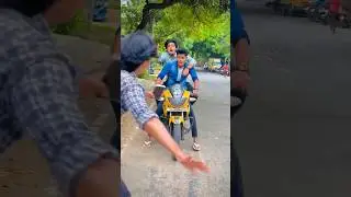 When we randomly see girl on road 😂 #mabucrush