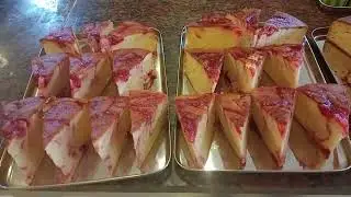 Painappe strawberry oranges kiwi  crush cake pic