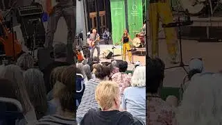 Jeff Pevar & Inger Nova cover Neil Young Don&rsquo;t Let It Bring You Down
