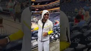 Tee Morant walking around Grizzlies arena like it&rsquo;s a BBQ ❤️ #jessielunchbox
