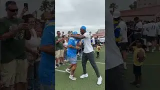 fan joins chark for td dance
