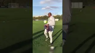 18-year-old Kylian Mbappe meets Kobe Bryant 🏀 #shorts