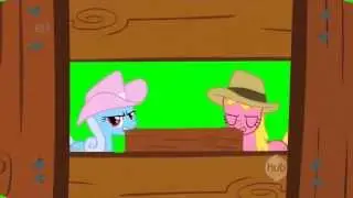 Greenscreen - Ponies hammering planks