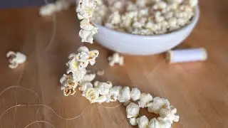 How to string a popcorn garland for your Christmas tree
