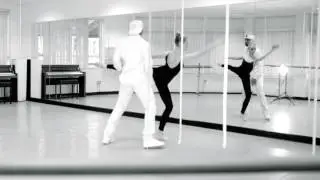 Robbie Williams | 'Go Gentle' | Johnson Orchid