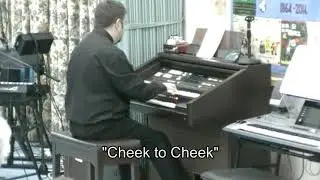 Irving Belin Medley on the WurliTzer - Angus Beckley