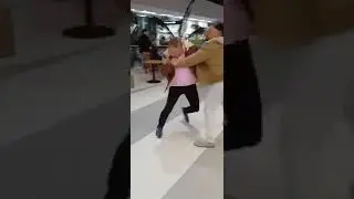 Giovanny Ayala y Ciro Qui&ntilde;ones pelean en centro comercial
