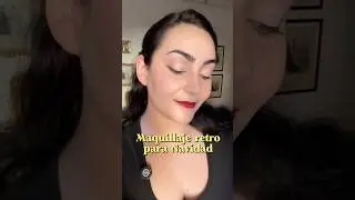 publi. Utilizando el set 'All Eyes on You' de 3ina para crear un look de Navidad a lo a&ntilde;os 50 💋