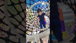 🕷️Spider Challenge di Playground! Rayya Bisa Nggak Ya? #rayyahappyland
