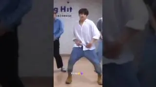 i like it pt 2 #kpop #kimteahyung #viral #youtubeshorts #feed #musicshort #v #bts #shorts #jimin