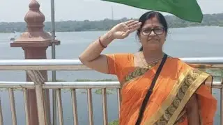        50+ के लिए लाभ कारी Sitting Stretching Exercise for upper body shape। Hands stretching exer