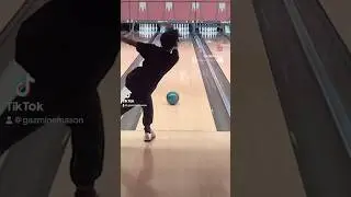 GG&rsquo;s @GazmineMason Back At It! 💃🏾🎳 #bowling #sports #shorts #familytiesbowl