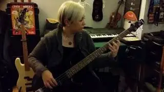 E la luna bussò - Loredana Bertè (bass cover)