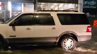 inundada MIAMI.. Y ALEX TORMENTA TROPICAL HACERCANDOSE
