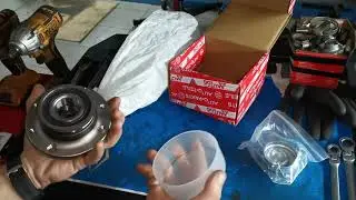 Lancia Ypsilon wheel bearing replace