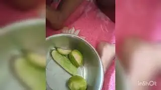 Eta Kmon Style??? Eivabe k khay#GUNGUN papa ki pari#subscribe pls