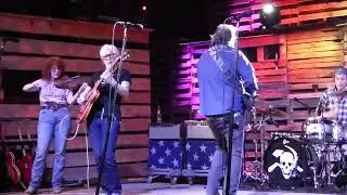 Steve Earle & The Dukes - Fixin' to Die - Live