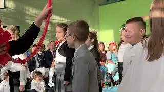 Przemarsz i występy klasy 4