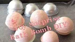 DIY: Making Toy Surprise Bath Bombs!